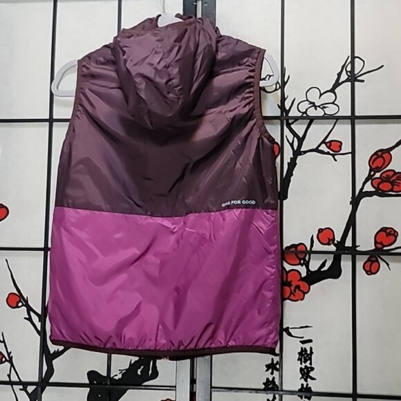 Cotopaxi Teca Calido Reversible Water Repellent Hooded Vest. - Picture 5 of 11